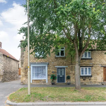 Cobbler's Cottage, *