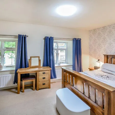 Cobbler's * Pickering